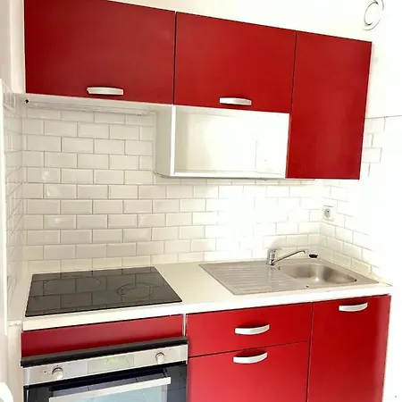 Apartment Coquebert - Grand Jardin