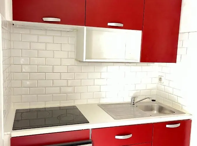 Apartment Coquebert - Grand Jardin