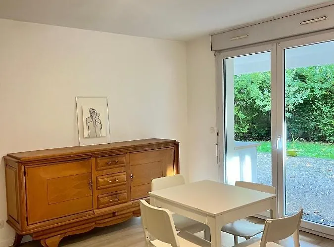 Coquebert - Grand Jardin Apartment *