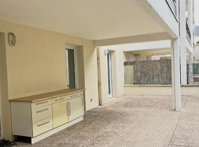 Apartment Coquebert - Grand Jardin *